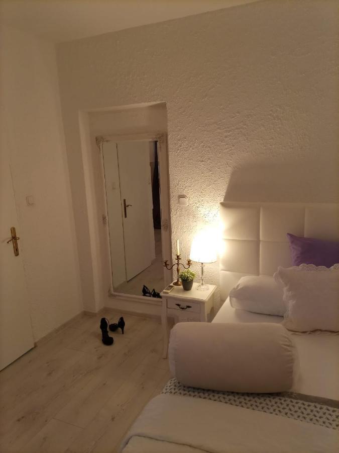 Apartment Jozefina Пореч Экстерьер фото