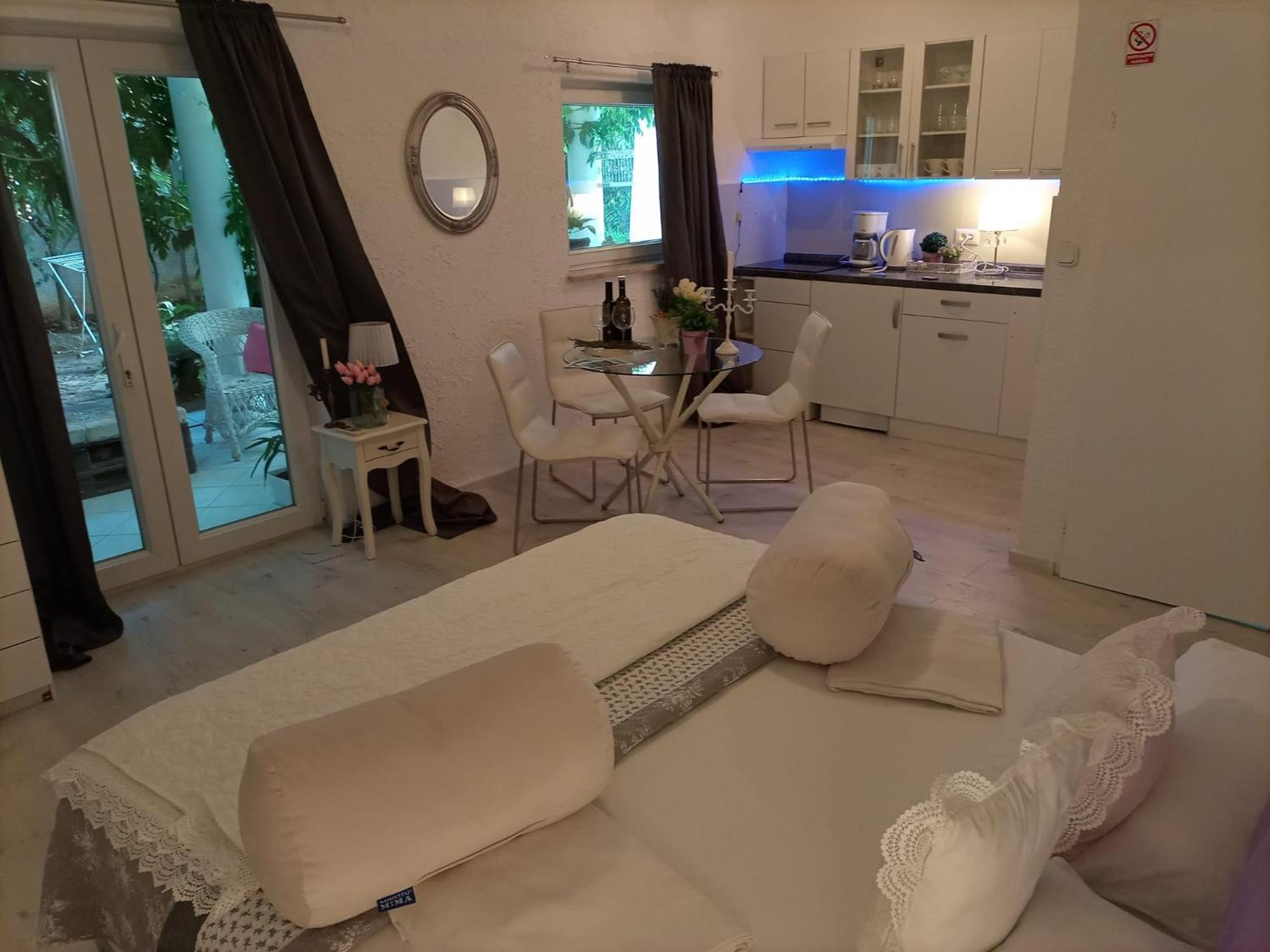 Apartment Jozefina Пореч Экстерьер фото